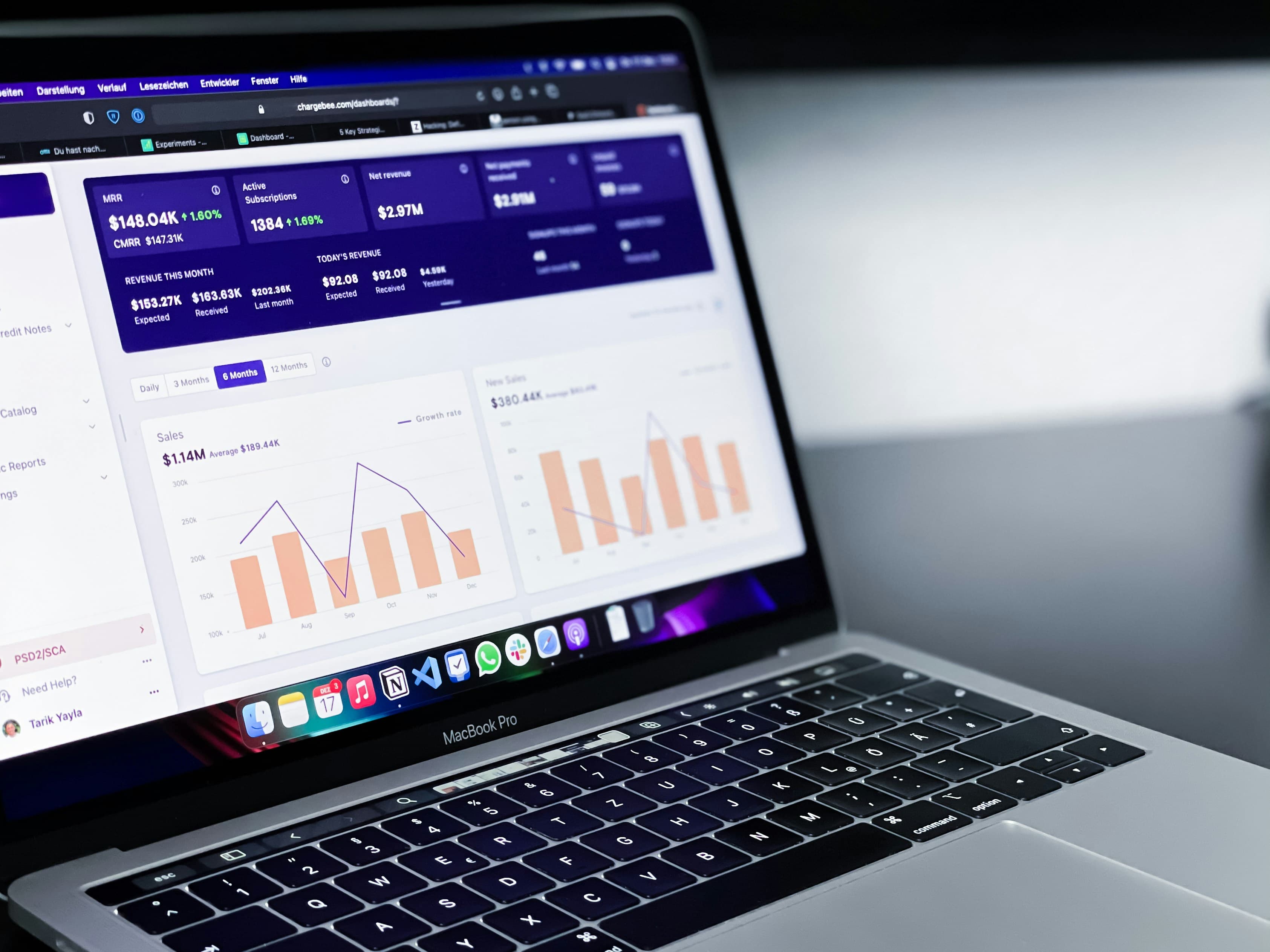 Analysis and trust in the verified review journey